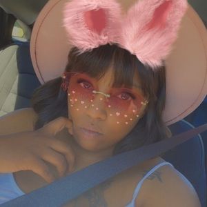 Meet your Posher, Sabrina